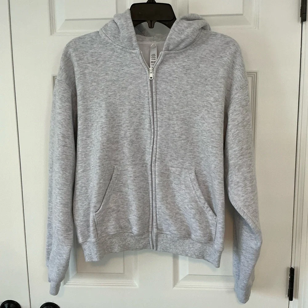 SKIMS Cotton Fleece Classic Zip Up Hoodie | Light Heather Grey | Size M - Picture 5 of 7